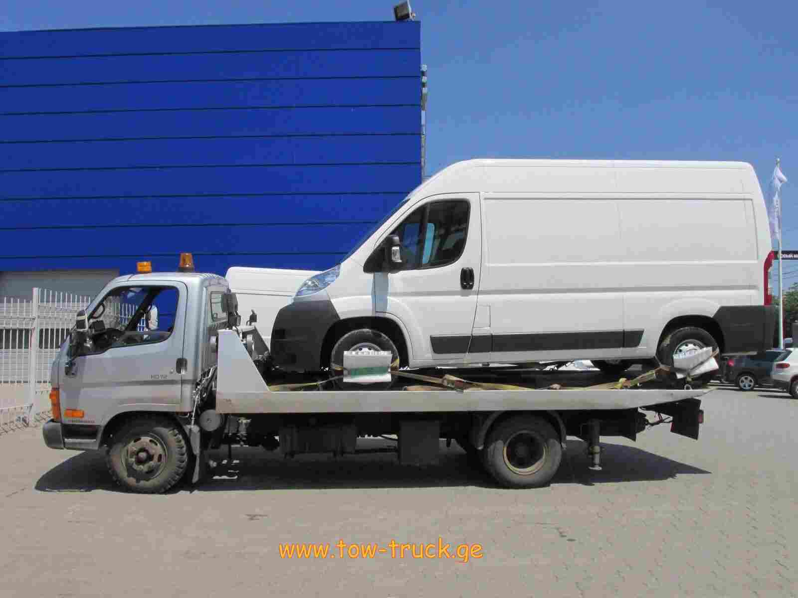 მანქანის ჩამოტანა ბათუმიდან: სანდო ევაკუატორის მომსახურება ქვეყანაში